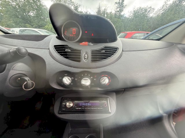 RENAULT  Renault Twingo 1.2 60 YAHOO