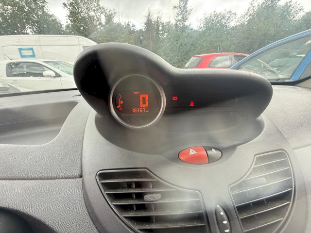 RENAULT  Renault Twingo 1.2 60 YAHOO