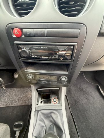 SEAT Seat Ibiza III 1.4 16v 85ch Sport 5p