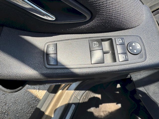 MERCEDES BENZ Mercedes-Benz Classe B I (T245) 150 Pack Sport