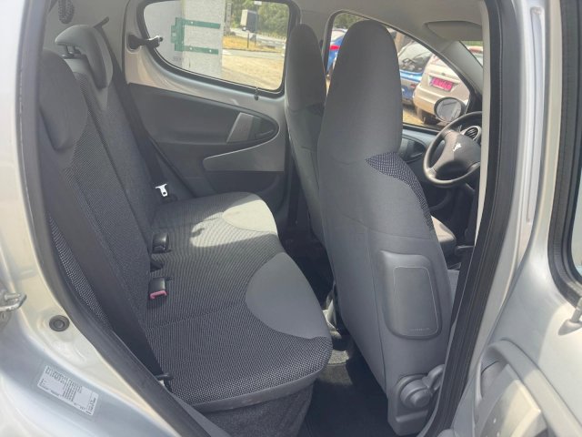 PEUGEOT  Peugeot 107  1.0 12v Urban Move 5p
