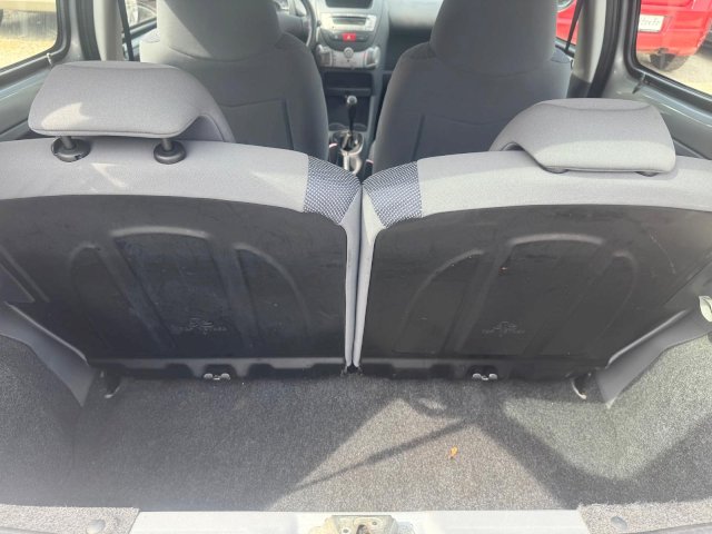 PEUGEOT  Peugeot 107  1.0 12v Urban Move 5p