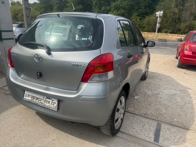 TOYOTA Toyota Yaris II 69 VVT-i 5p