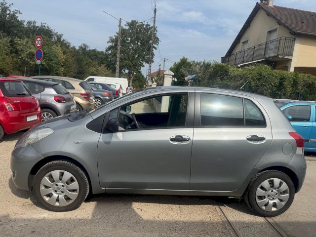 TOYOTA Toyota Yaris II 69 VVT-i 5p
