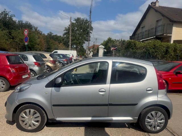 PEUGEOT  Peugeot 107  1.0 12v Trendy 5p
