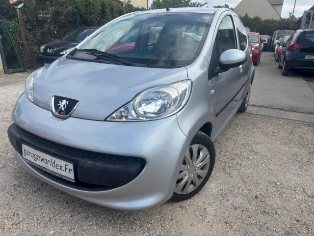PEUGEOT  Peugeot 107  1.0 12v Trendy 5p
