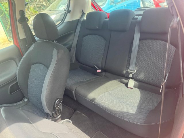 PEUGEOT  Peugeot 206  1.1 Urban 3p