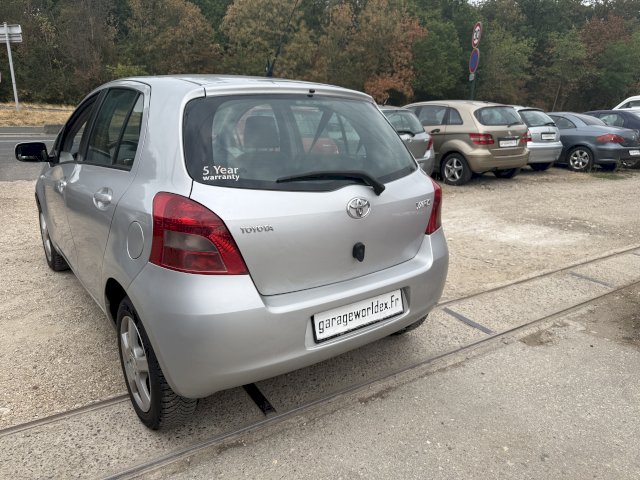 TOYOTA Toyota Yaris II 87 VVT-i Sol 5p