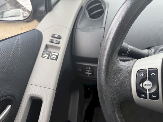 TOYOTA Toyota Yaris II 87 VVT-i Sol 5p