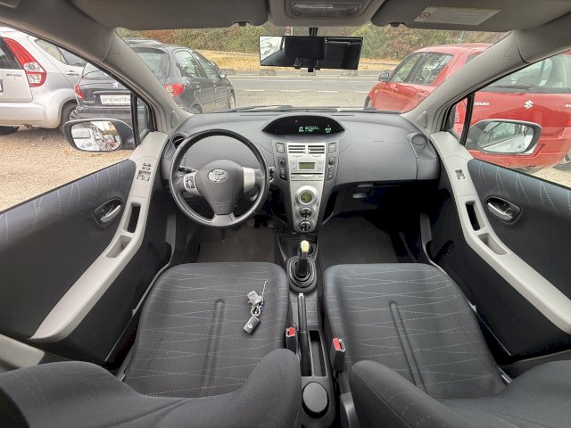 TOYOTA Toyota Yaris II 87 VVT-i Sol 5p