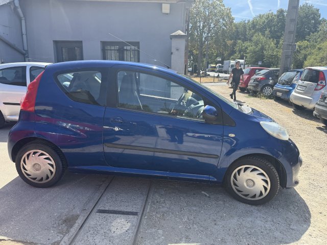 PEUGEOT  Peugeot 107  1.0 12v Urban 3p