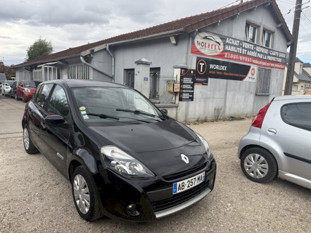 RENAULT  Renault Clio III (B/C85) 1.5 dCi 70ch Expression 5p
