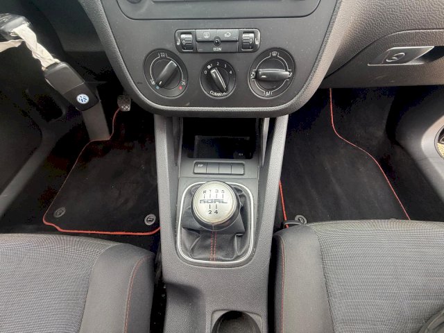 VOLKSWAGEN Volkswagen Golf 1.4 GOAL 80