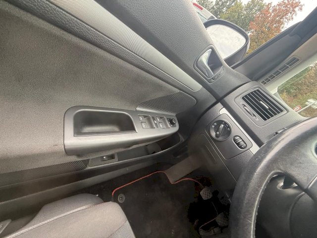 VOLKSWAGEN Volkswagen Golf 1.4 GOAL 80