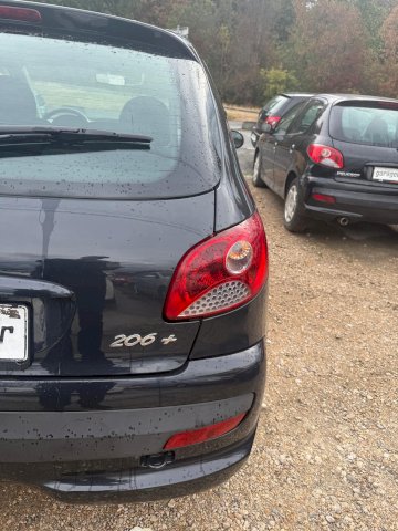 PEUGEOT  Peugeot 206  1.1 Trendy 3p