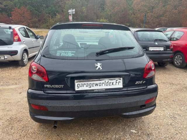 PEUGEOT  Peugeot 206  1.1 Trendy 3p