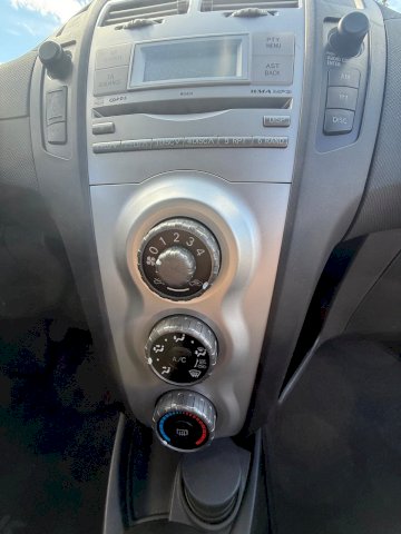 TOYOTA Toyota Yaris II 69 VVT-i Creation 5p