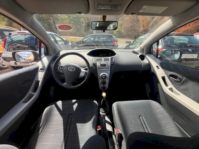 TOYOTA Toyota Yaris II 69 VVT-i Creation 5p