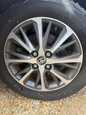 TOYOTA Toyota Yaris 1.5 HYBRID 75