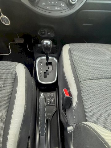 TOYOTA Toyota Yaris 1.5 HYBRID 75