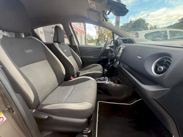 TOYOTA Toyota Yaris 1.5 HYBRID 75