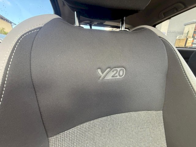 TOYOTA Toyota Yaris 1.5 HYBRID 75