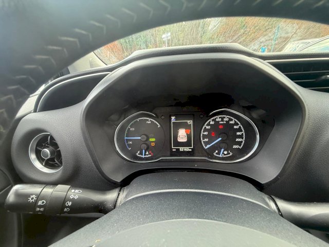 TOYOTA Toyota Yaris 1.5 HYBRID 75