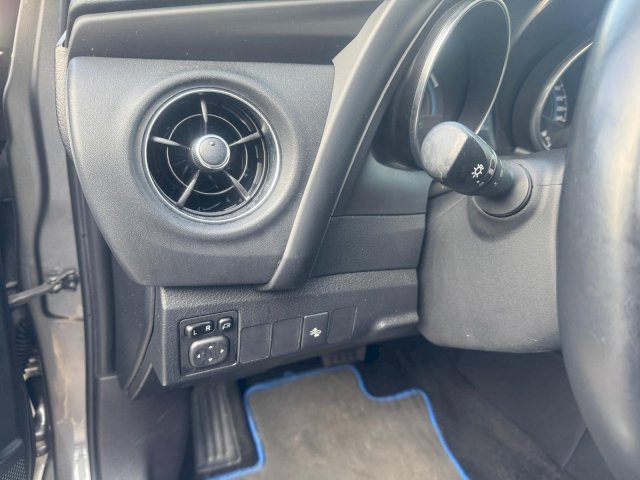 TOYOTA Toyota Auris Touring Sport  HSD 136h Executive