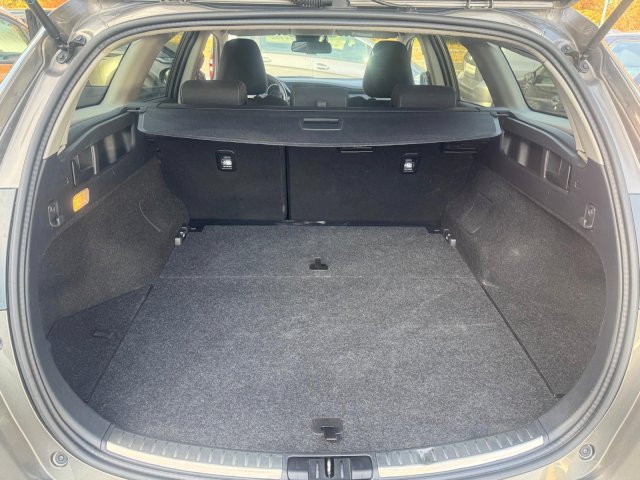 TOYOTA Toyota Auris Touring Sport  HSD 136h Executive
