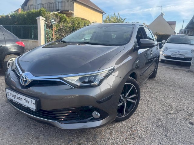 TOYOTA Toyota Auris Touring Sport  HSD 136h Executive