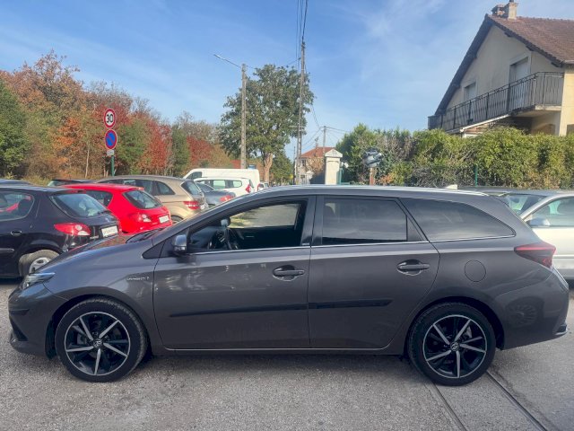 TOYOTA Toyota Auris Touring Sport  HSD 136h Executive
