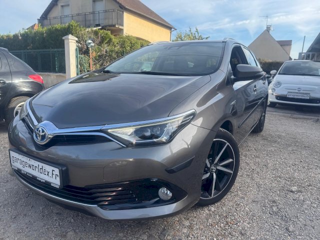 TOYOTA Toyota Auris Touring Sport  HSD 136h Executive