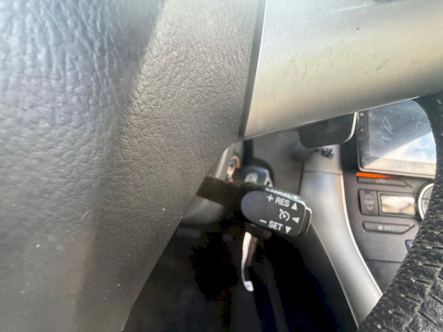 TOYOTA Toyota Auris  132 VVT-i Executive MMT 5p