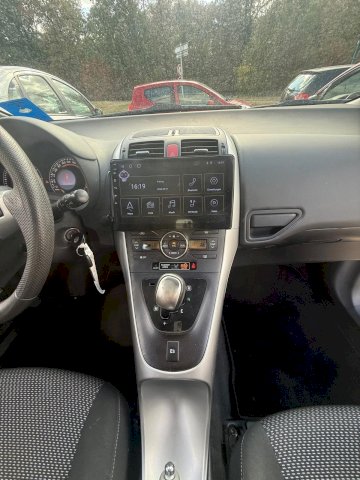 TOYOTA Toyota Auris  132 VVT-i Executive MMT 5p