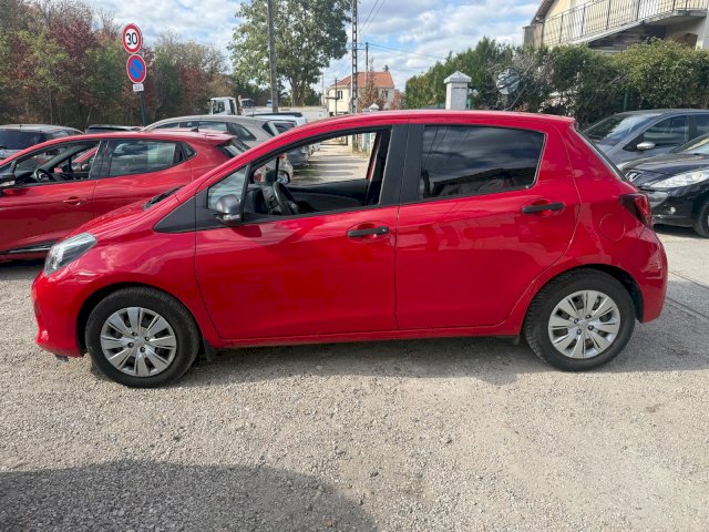 TOYOTA Toyota Yaris III 69 VVT-i Tendance 5p