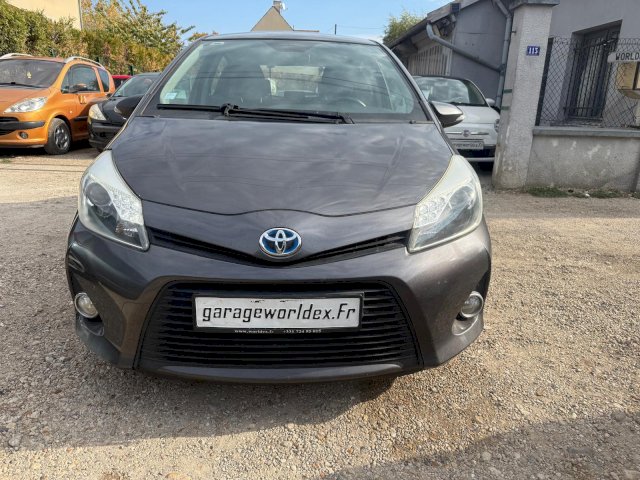TOYOTA Toyota Yaris III HSD 100h Dynamic 5p