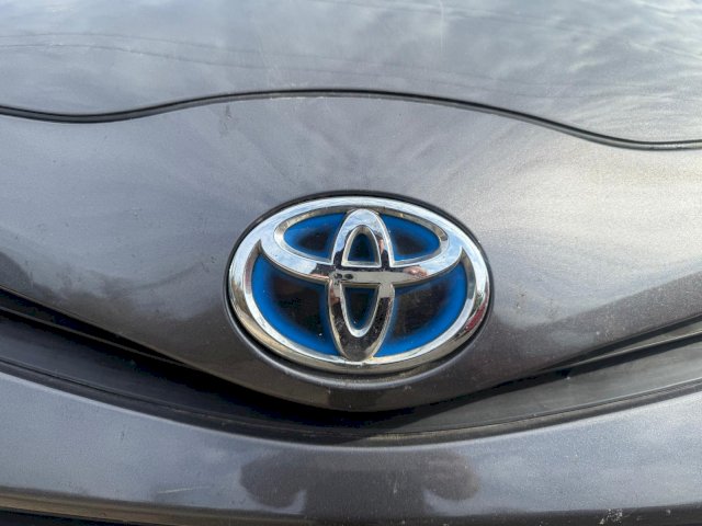 TOYOTA Toyota Yaris III HSD 100h Dynamic 5p