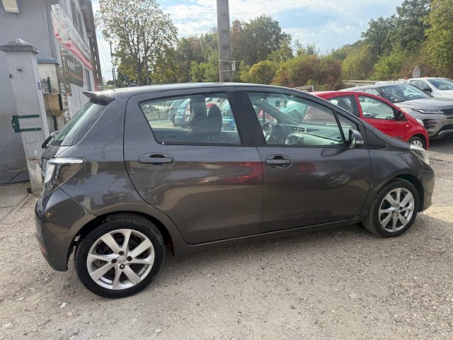 TOYOTA Toyota Yaris III HSD 100h Dynamic 5p