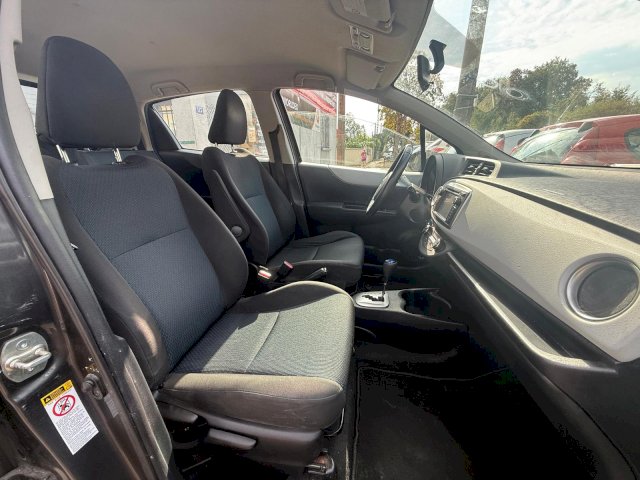 TOYOTA Toyota Yaris III HSD 100h Dynamic 5p