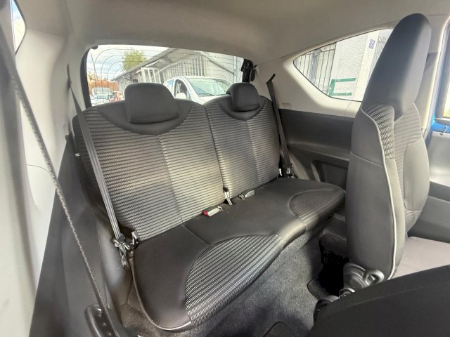 PEUGEOT  Peugeot 107  1.0 12v Envy 2-Tronic5p