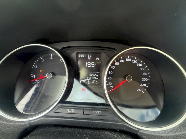 VOLKSWAGEN Volkswagen Polo V 1.2 TSI 90 BlueMotion Technology Confortline 5p
