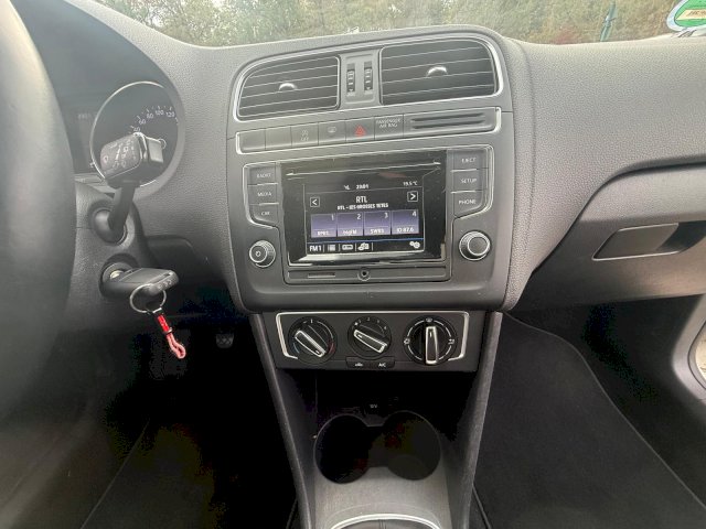 VOLKSWAGEN Volkswagen Polo V 1.2 TSI 90 BlueMotion Technology Confortline 5p