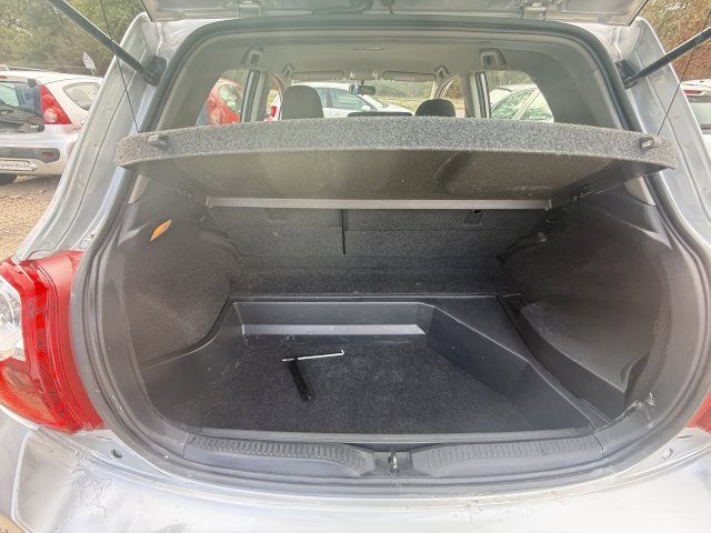 TOYOTA Toyota Auris  HSD 136h Dynamic 15