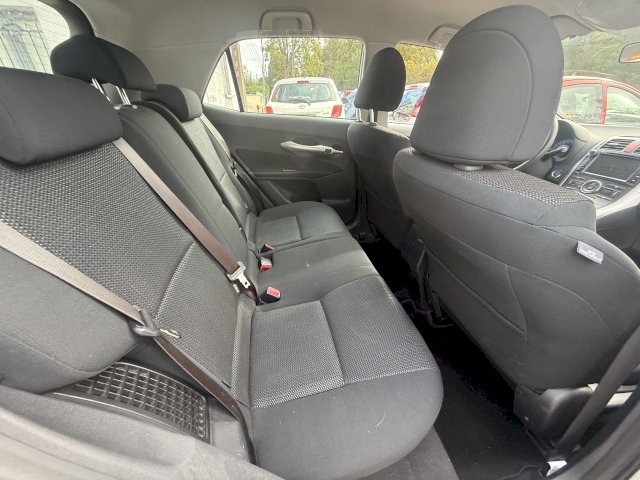 TOYOTA Toyota Auris  HSD 136h Dynamic 15