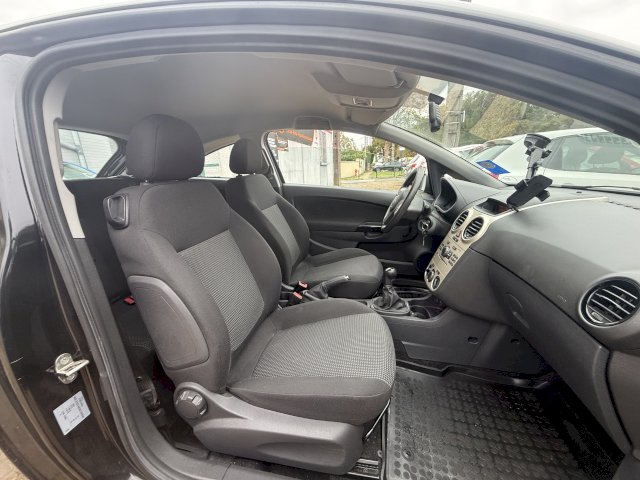 OPEL Opel Corsa 1.0 ESSENTIA 60 