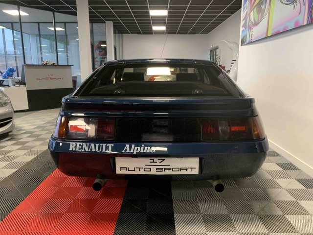 Alpine Renault GTA V6 Turbo 