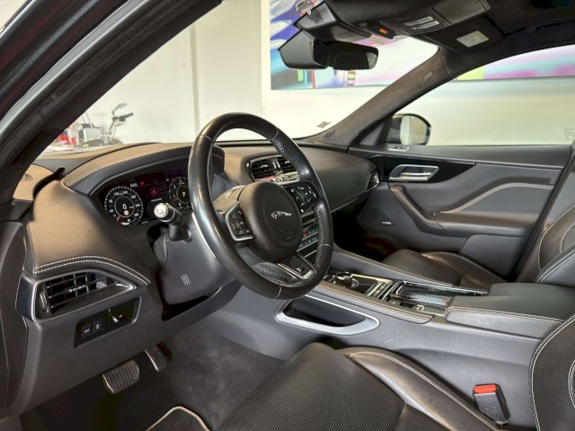 Jaguar Jaguar F-Pace V6 3.0D 300ch R-Sport AWD BVA8 169g