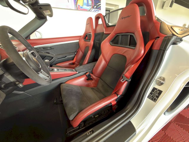 Porsche Porsche Boxster III (981) 3.8 375ch Spyder