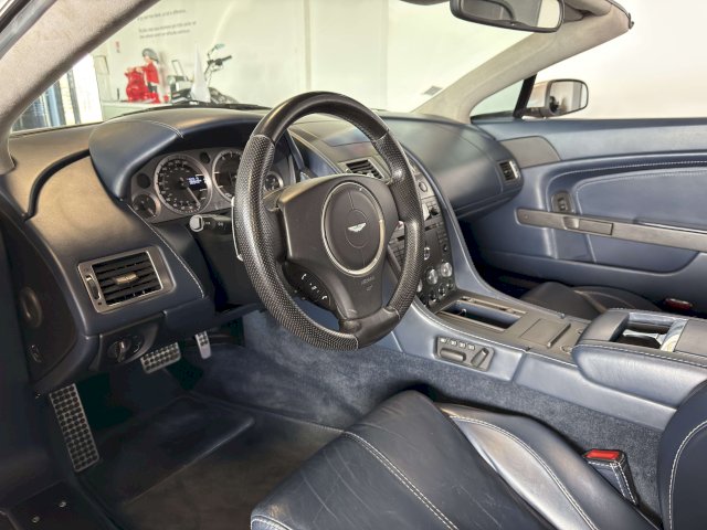 Aston-Martin V8 Vantage  Roadster BVR