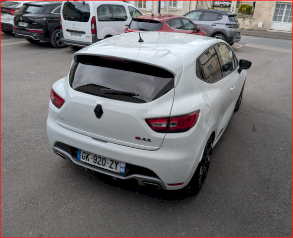 Renault Renault Clio IV (B98) 1.6 T 200ch RS EDC